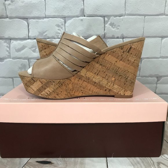 Bandolino Shoes - Women's Bandolino Lucilla Wedge Sandals